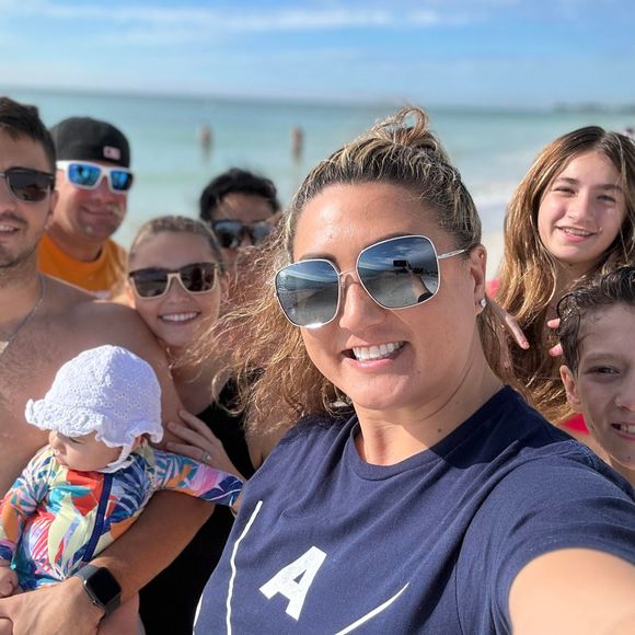 Meet your Posher, Jennifer - Picture 1 of 1